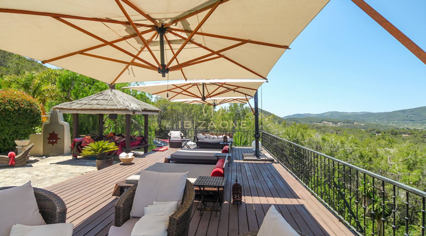Luxe woning in finca-stijl met prachtig uitzicht op zee en landschap te koop, Ibiza - Luxe woning in finca-stijl met prachtig uitzicht op zee en landschap te huur, Ibiza