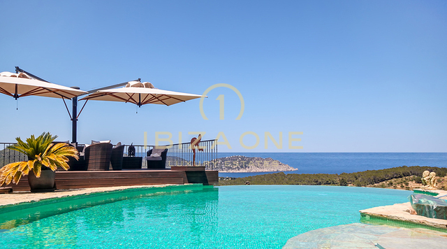 Luxusanwesen im Finca-Stil mit wunderschönem Meer- und Landblick zu verkaufen, Ibiza - Luxusanwesen im Finca-Stil mit wunderschönem Meer- und Landblick zu vermieten, Ibiza