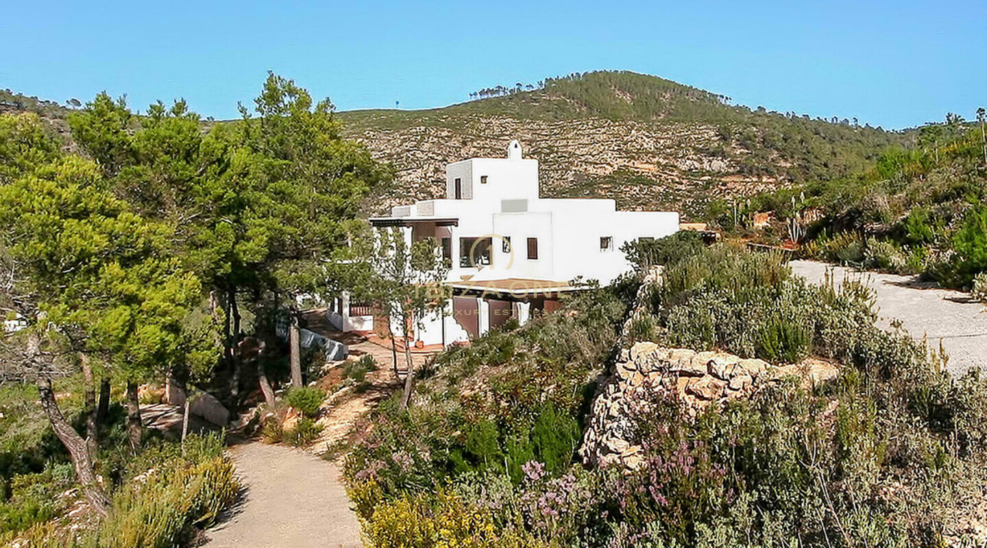 Primera línea de mar / villas en primera línea / villas frente al mar: 2 villas con acceso al mar y a la playa en venta, Ibiza - Primera línea de mar / villas en primera línea / villas frente al mar: 2 villas con acceso al mar y a la playa en alquiler, Ibiza
