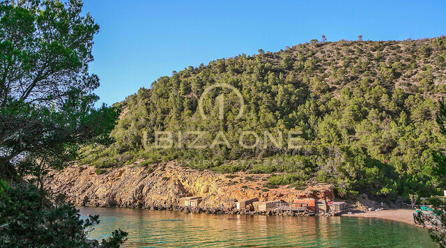 Primera línea de mar / villas en primera línea / villas frente al mar: 2 villas con acceso al mar y a la playa en venta, Ibiza - Primera línea de mar / villas en primera línea / villas frente al mar: 2 villas con acceso al mar y a la playa en alquiler, Ibiza
