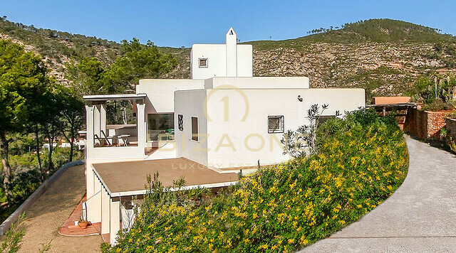 Primera línea de mar / villas en primera línea / villas frente al mar: 2 villas con acceso al mar y a la playa en venta, Ibiza - Primera línea de mar / villas en primera línea / villas frente al mar: 2 villas con acceso al mar y a la playa en alquiler, Ibiza