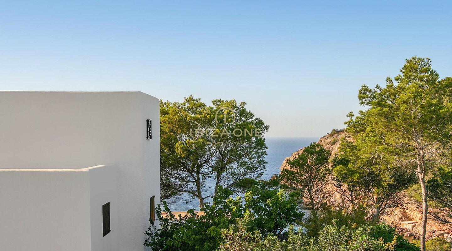 Primera línea de mar / villas en primera línea / villas frente al mar: 2 villas con acceso al mar y a la playa en venta, Ibiza - Primera línea de mar / villas en primera línea / villas frente al mar: 2 villas con acceso al mar y a la playa en alquiler, Ibiza