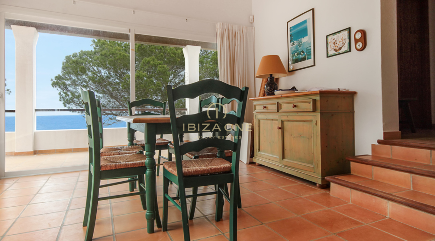 First line to the sea / seafrontline villas / waterfront villas: 2 villas with sea and beach access for sale, Ibiza - First line to the sea / seafrontline villas / waterfront villas: 2 villas with sea and beach access for rent, Ibiza