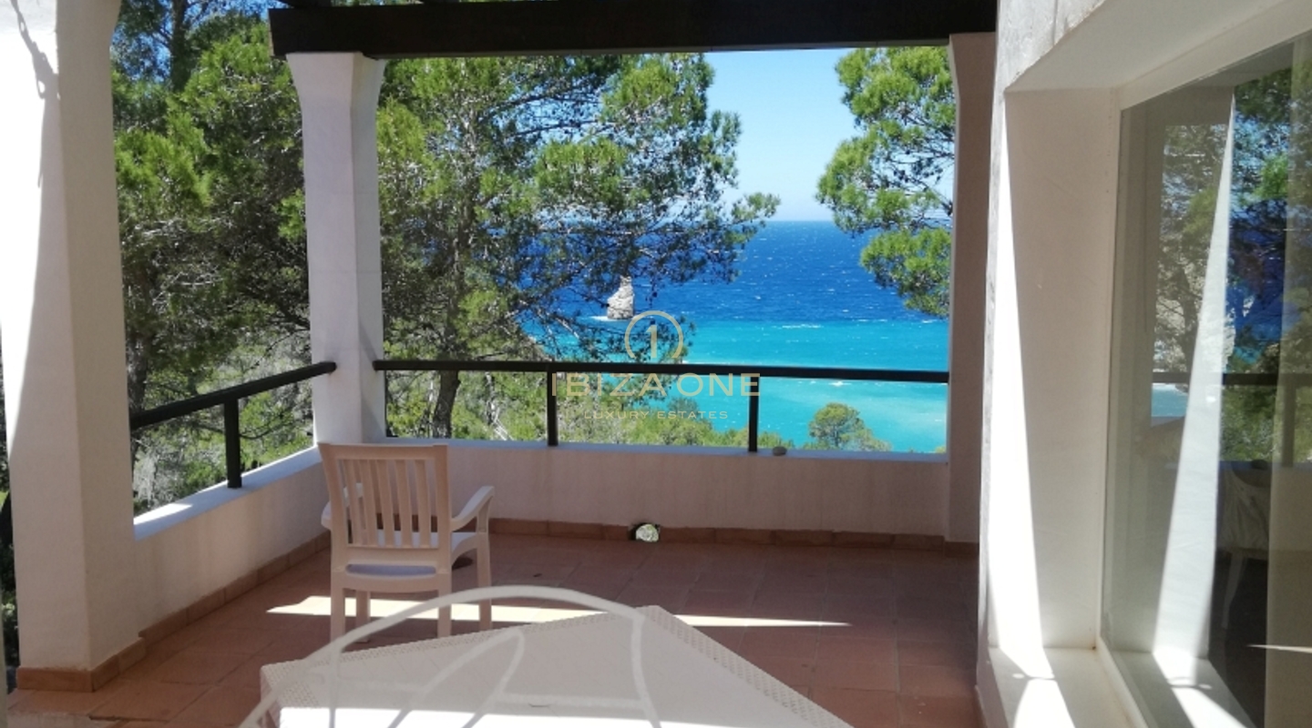 First line to the sea / seafrontline villas / waterfront villas: 2 villas with sea and beach access for sale, Ibiza - First line to the sea / seafrontline villas / waterfront villas: 2 villas with sea and beach access for rent, Ibiza