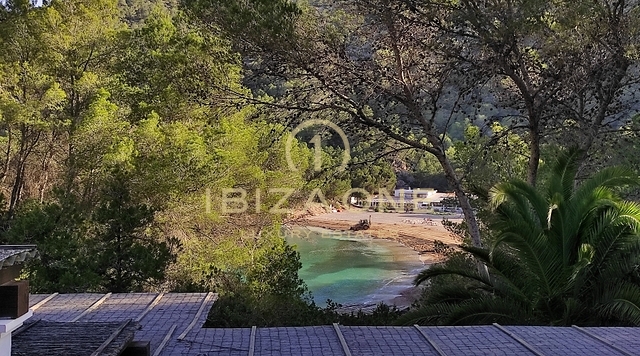 Primera línea de mar / villas en primera línea / villas frente al mar: 2 villas con acceso al mar y a la playa en venta, Ibiza - Primera línea de mar / villas en primera línea / villas frente al mar: 2 villas con acceso al mar y a la playa en alquiler, Ibiza