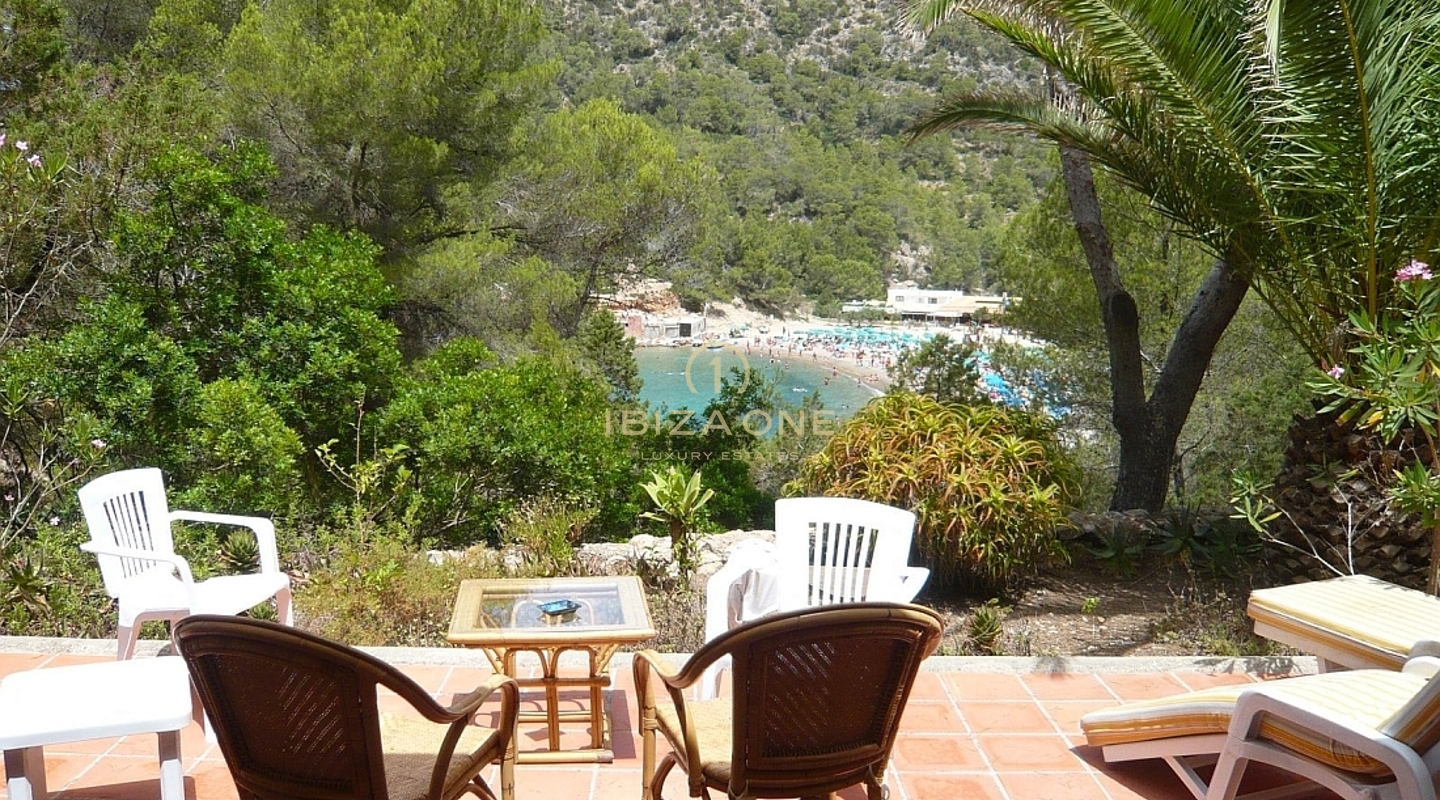 First line to the sea / seafrontline villas / waterfront villas: 2 villas with sea and beach access for sale, Ibiza - First line to the sea / seafrontline villas / waterfront villas: 2 villas with sea and beach access for rent, Ibiza