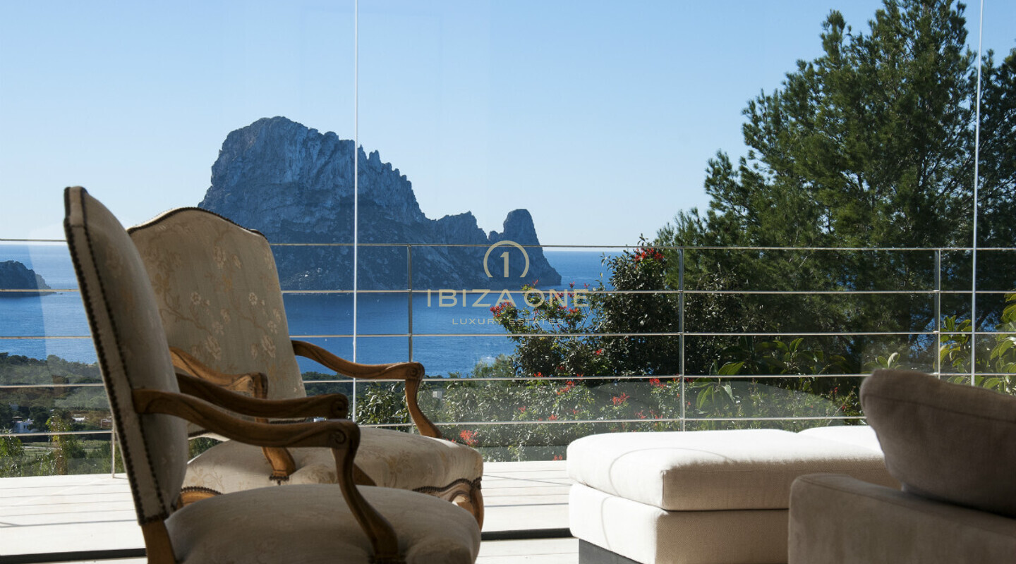 Luxusvilla mit atemberaubendem Panoramablick auf Es Vedra zu verkaufen, Ibiza - Luxusvilla mit atemberaubendem Panoramablick auf Es Vedra zu vermieten, Ibiza