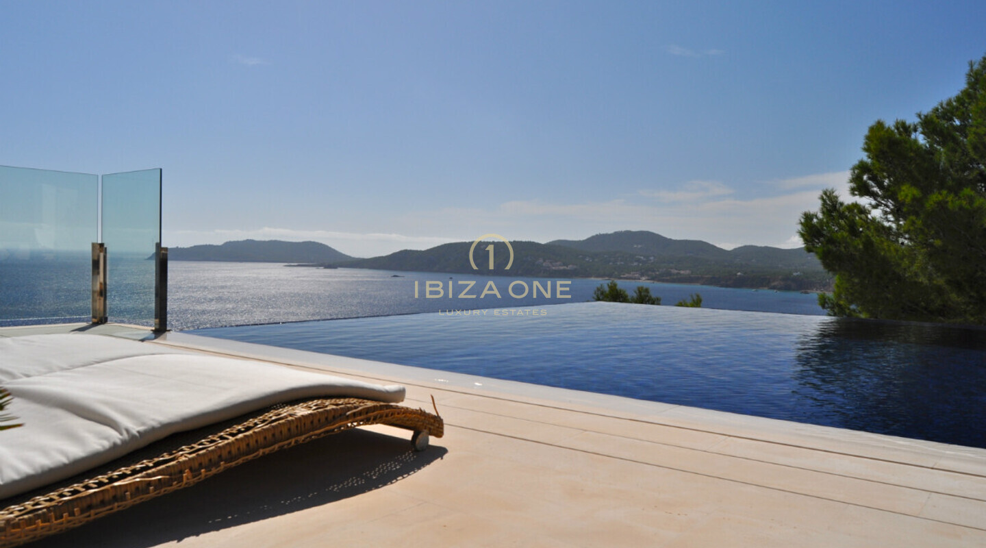 Propriété de luxe en première ligne de mer avec accès à la mer - propriété pieds dans l'eau - villa en première ligne de mer à vendre, Ibiza - Propriété de luxe en première ligne de mer avec accès à la mer - propriété pieds dans l'eau - villa en première ligne de mer à louer, Ibiza
