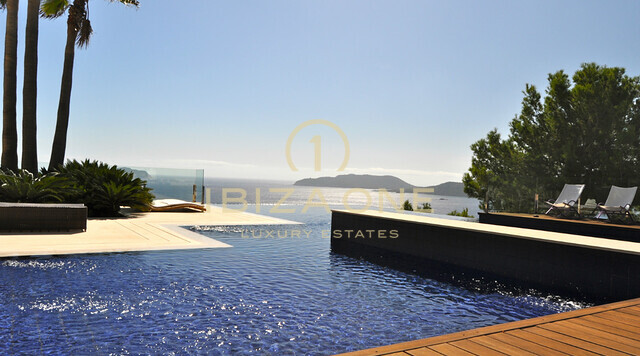 Luxe woning direct aan zee met toegang tot de zee - woning aan het water - villa direct aan zee te koop, Ibiza - Luxe woning direct aan zee met toegang tot de zee - woning aan het water - villa direct aan zee te huur, Ibiza