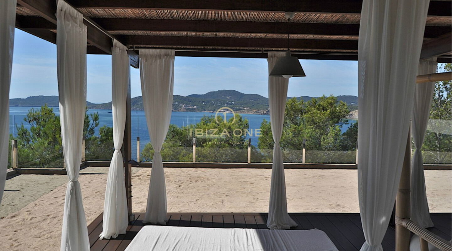 Luxusimmobilie in erster Meereslinie mit Meerzugang - Immobilie am Wasser - Villa in erster Meereslinie zu verkaufen, Ibiza - Luxusimmobilie in erster Meereslinie mit Meerzugang - Immobilie am Wasser - Villa in erster Meereslinie zu vermieten, Ibiza