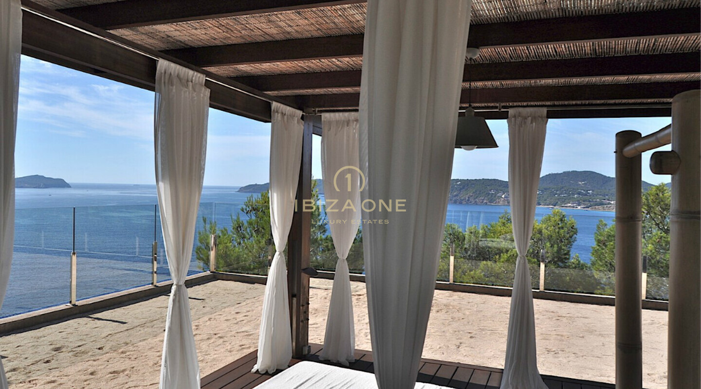 Propriété de luxe en première ligne de mer avec accès à la mer - propriété pieds dans l'eau - villa en première ligne de mer à vendre, Ibiza - Propriété de luxe en première ligne de mer avec accès à la mer - propriété pieds dans l'eau - villa en première ligne de mer à louer, Ibiza