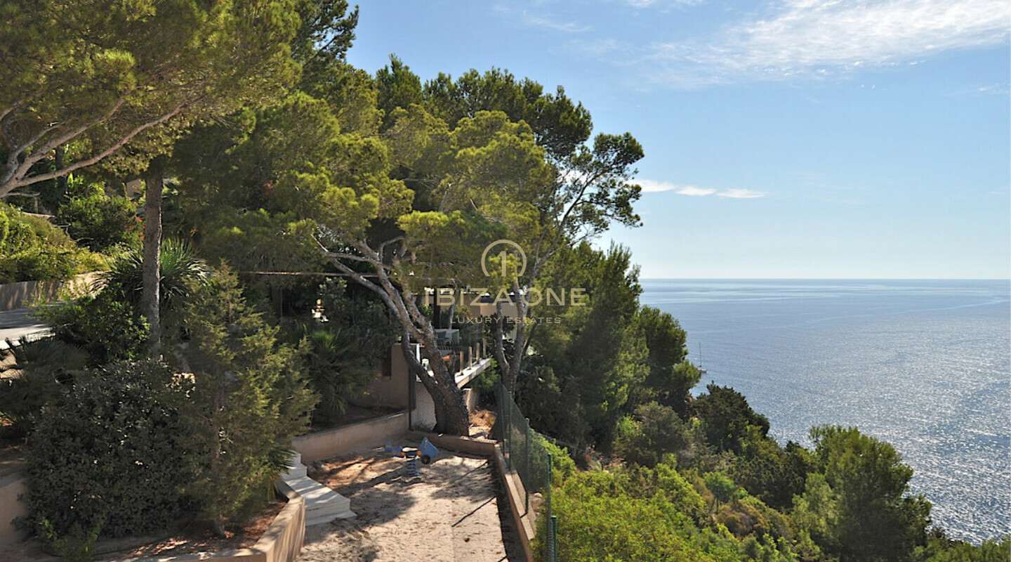 Propriété de luxe en première ligne de mer avec accès à la mer - propriété pieds dans l'eau - villa en première ligne de mer à vendre, Ibiza - Propriété de luxe en première ligne de mer avec accès à la mer - propriété pieds dans l'eau - villa en première ligne de mer à louer, Ibiza