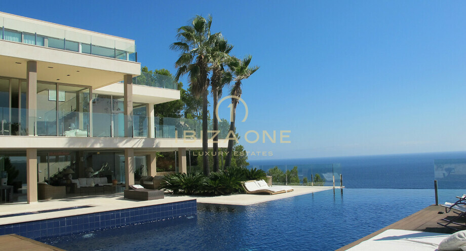 Prima Struttura Di Lusso Linea Mare Con Accesso Al Mare In