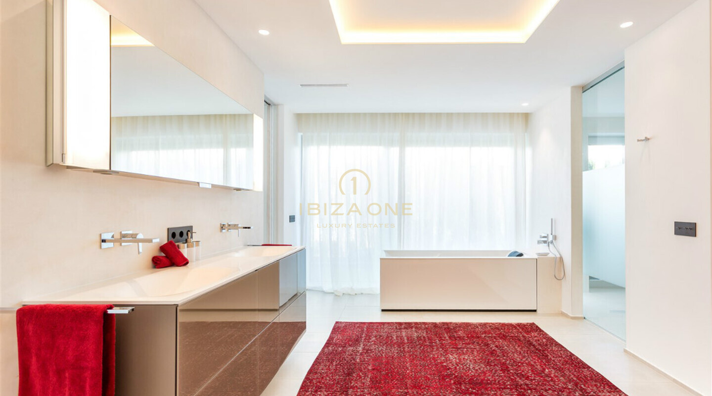 Modern ontworpen luxe villa met panoramisch zeezicht te koop, Ibiza - Modern ontworpen luxe villa met panoramisch zeezicht te huur, Ibiza