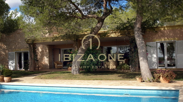 Charmante maison de campagne avec maison d'hôtes, avec vue sur Ibiza et la mer à vendre, Ibiza - Charmante maison de campagne avec maison d'hôtes, avec vue sur Ibiza et la mer à louer, Ibiza