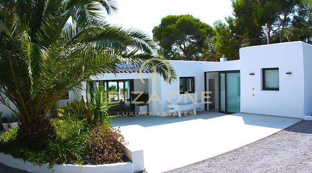 Luxury and Exclusive villa with view to Es Vedra for sale, Ibiza - Luxury and Exclusive villa with view to Es Vedra for rent, Ibiza