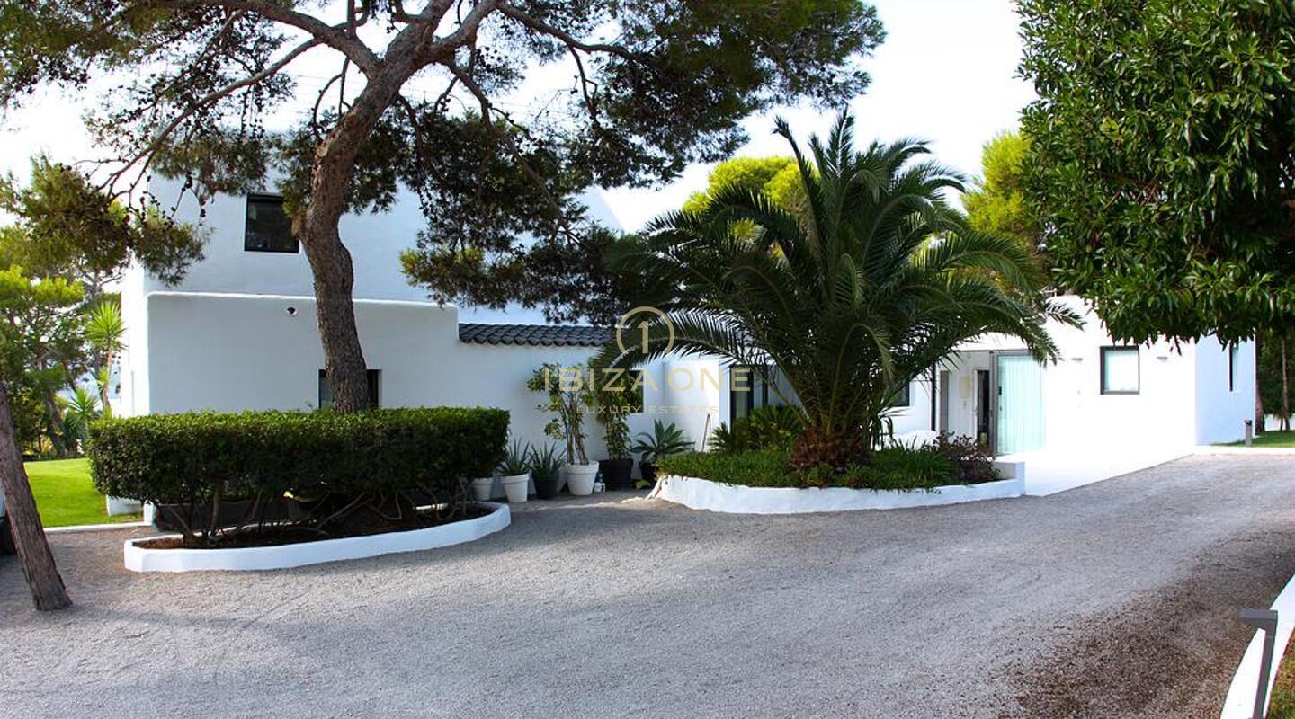 Luxury and Exclusive villa with view to Es Vedra for sale, Ibiza - Luxury and Exclusive villa with view to Es Vedra for rent, Ibiza