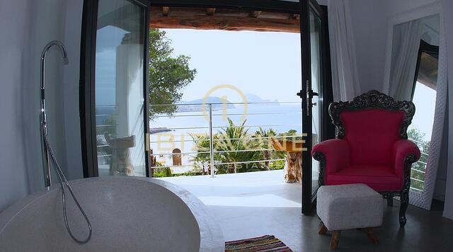 Luxuriöse und exklusive Villa mit Blick auf Es Vedra zu verkaufen, Ibiza - Luxuriöse und exklusive Villa mit Blick auf Es Vedra zu vermieten, Ibiza