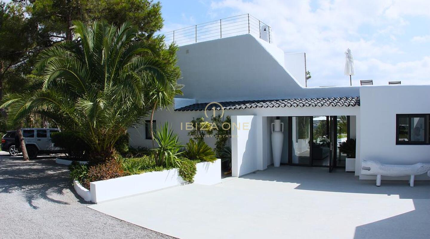 Luxuriöse und exklusive Villa mit Blick auf Es Vedra zu verkaufen, Ibiza - Luxuriöse und exklusive Villa mit Blick auf Es Vedra zu vermieten, Ibiza