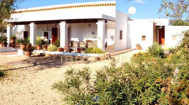Nice luxury house with great outdoor area that luxury villa is also for sale, Ibiza - Nice luxury house with great outdoor area that luxury villa is also for rent, Ibiza