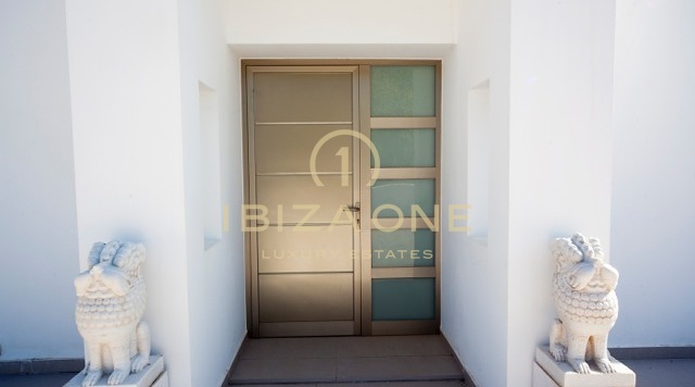 Moderne luxuriöse Villa in erster Meereslinie - Haus am Wasser mit Meerzugang zu vermieten, Ibiza
