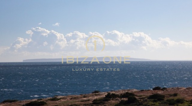 Moderne luxuriöse Villa in erster Meereslinie - Haus am Wasser mit Meerzugang zu vermieten, Ibiza