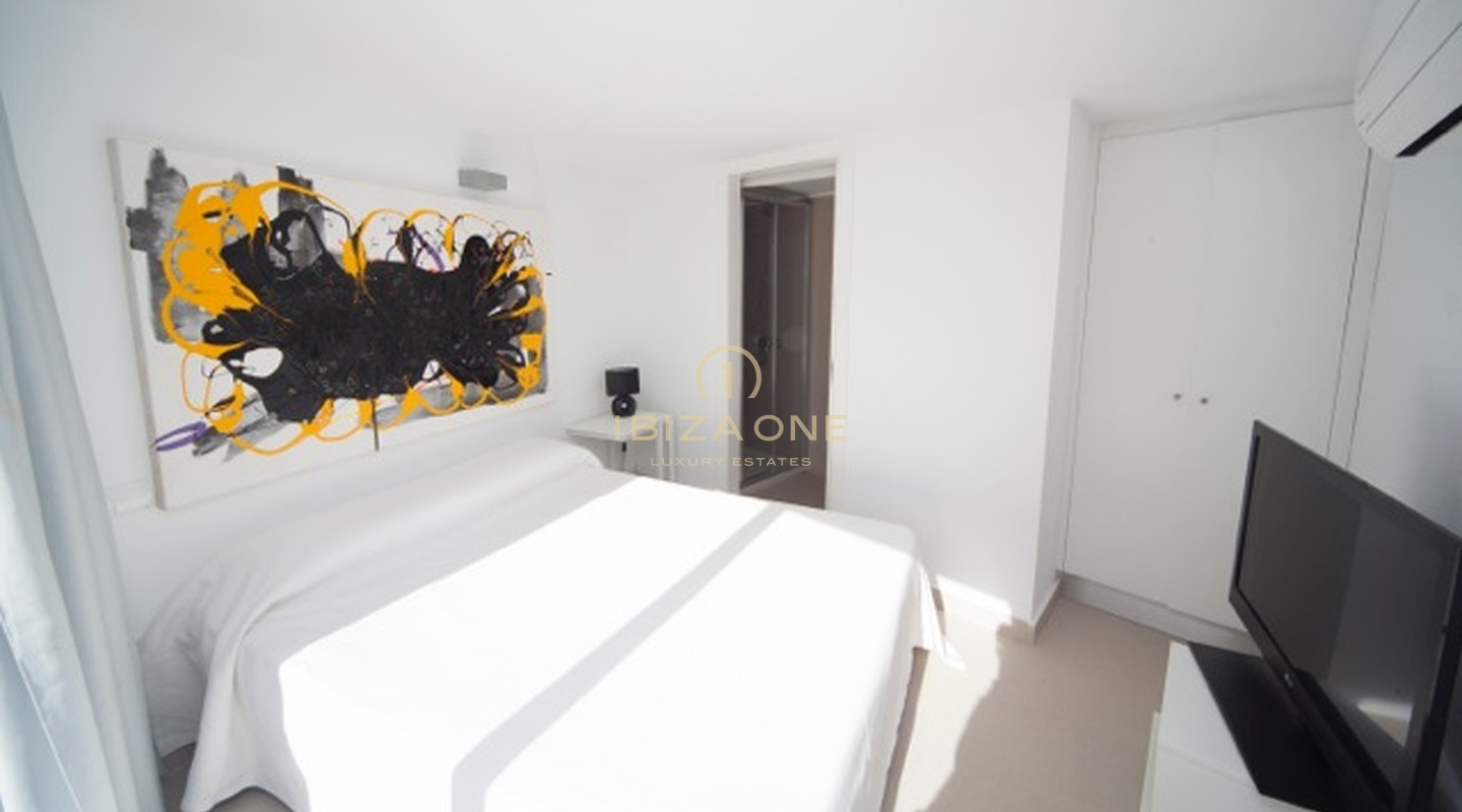 Moderne luxuriöse Villa in erster Meereslinie - Haus am Wasser mit Meerzugang zu vermieten, Ibiza