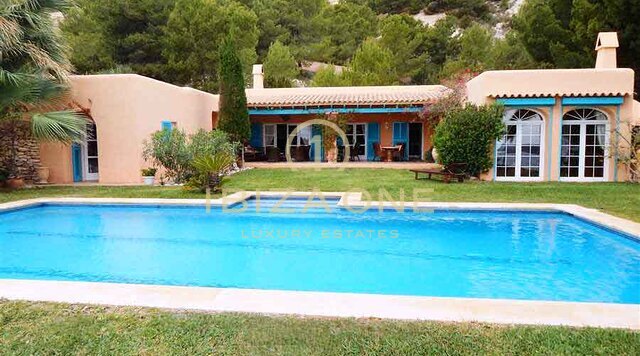 Villa de lujo en segunda línea de mar con espectaculares vistas al mar en venta, Ibiza - Villa de lujo en segunda línea de mar con espectaculares vistas al mar en alquiler, Ibiza