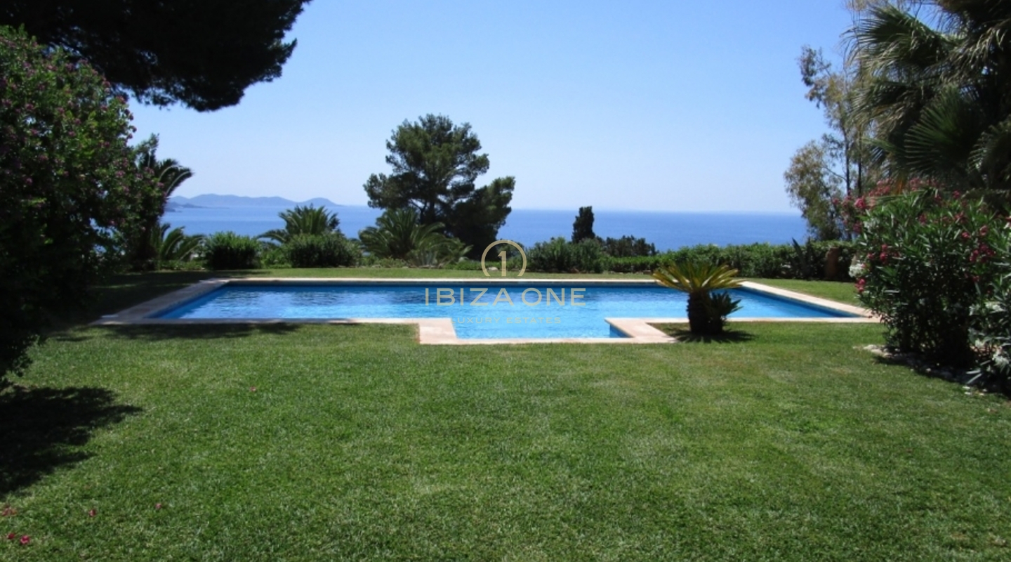 Luxe tweedelijns villa met spectaculair zeezicht te koop, Ibiza - Luxe tweedelijns villa met spectaculair zeezicht te huur, Ibiza