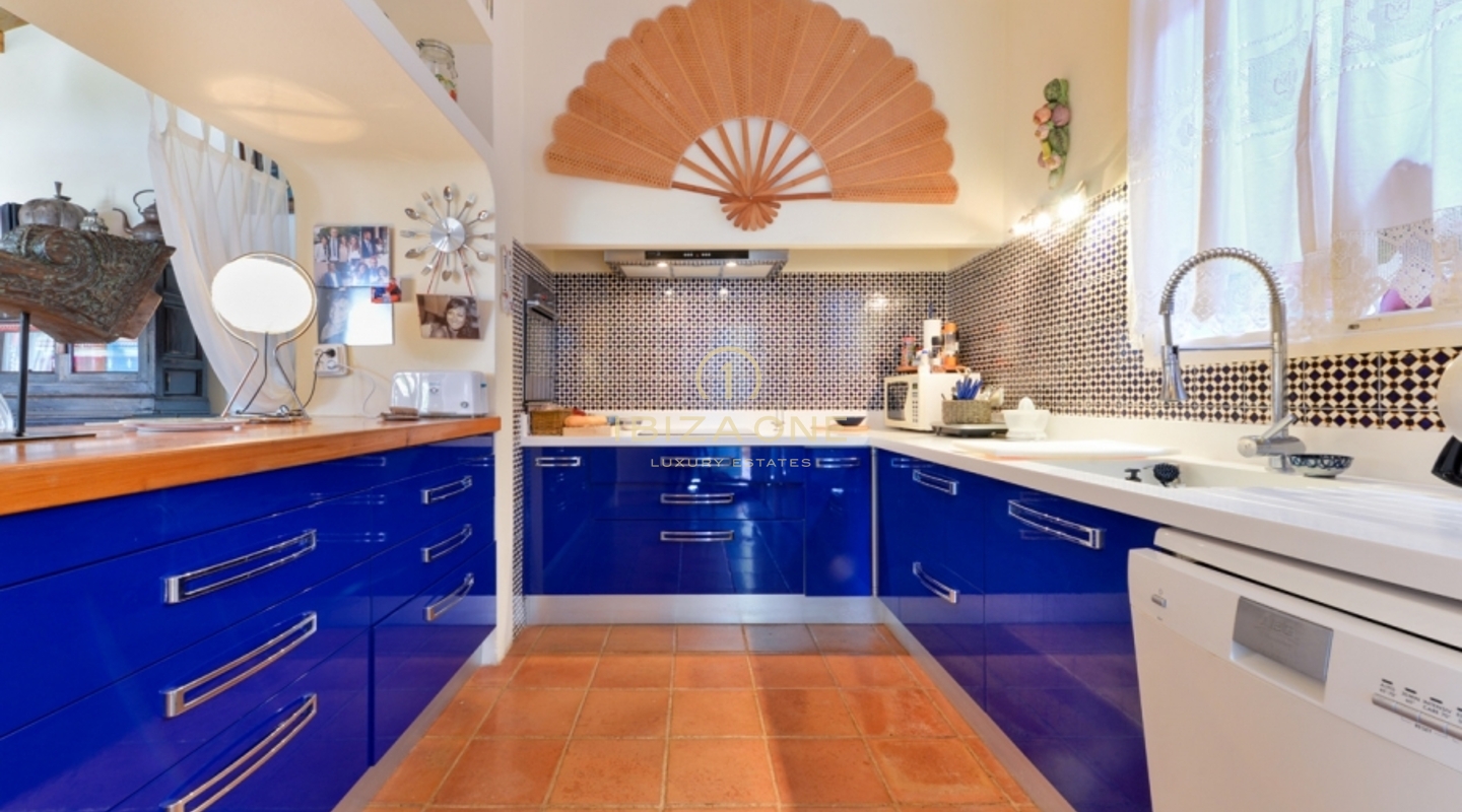 Villa de luxe en deuxième ligne de mer avec vue spectaculaire sur la mer à vendre, Ibiza - Villa de luxe en deuxième ligne de mer avec vue spectaculaire sur la mer à louer, Ibiza
