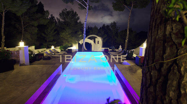 Wunderschöne Luxus-Landvilla, gleiche Luxus-Landvilla zu verkaufen, Ibiza - Wunderschöne Luxus-Landvilla, gleiche Luxus-Landvilla zu vermieten, Ibiza