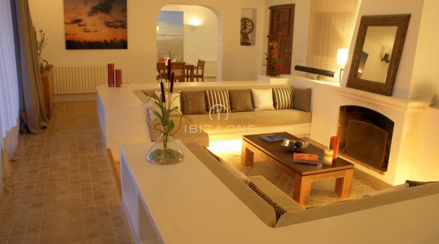 Superbe villa de luxe en style finca avec vue mer à 260 ° à louer