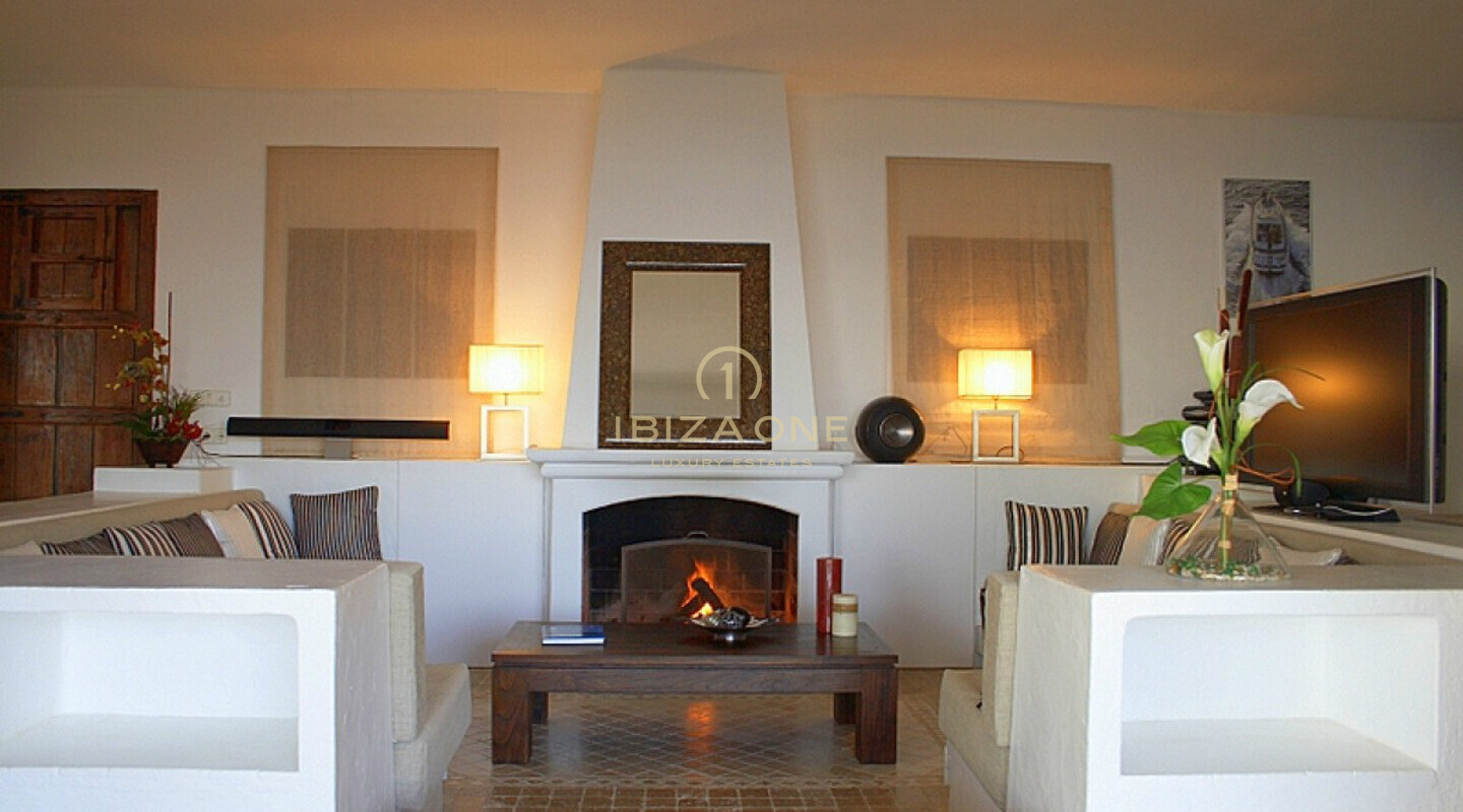 Atemberaubende Luxus Villa im Finca Stil mit 260 ° Meerblick zum Mieten