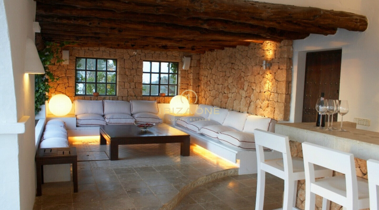 Superbe villa de luxe en style finca avec vue mer à 260 ° à louer