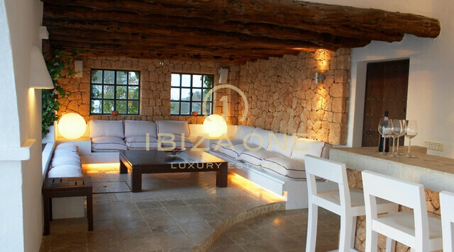 Splendida villa di lusso in stile finca con vista mare a 260 ° in affitto