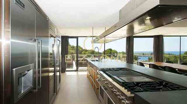 Supermoderne Luxusvilla mit fantastischem Meerblick zu vermieten in Es Cubells / Vista Alegre, Ibiza