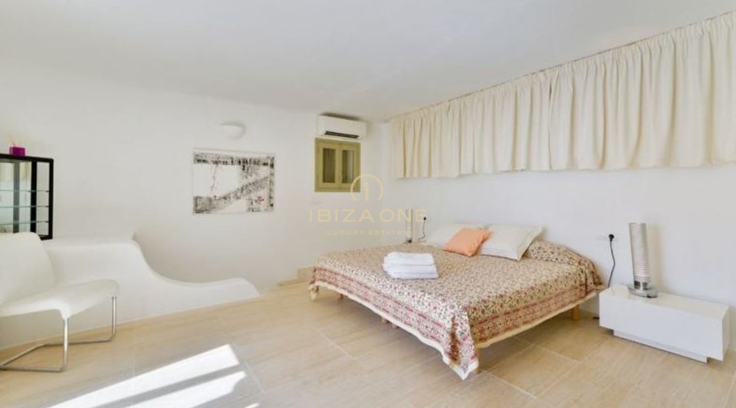 Exclusieve villa aan zee / waterkant / eerste lijn zee te koop, Ibiza - Exclusieve villa aan zee / waterkant / eerste lijn zee te huur, Ibiza