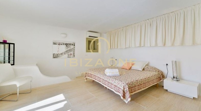 Exclusiva villa en primera línea de mar en venta, Ibiza - Exclusiva villa en primera línea de mar en alquiler, Ibiza