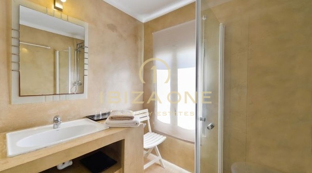 Exklusive Villa in erster Meereslinie / am Wasser / erste Meereslinie zu verkaufen, Ibiza - Exklusive Villa in erster Meereslinie / am Wasser / erste Meereslinie zu vermieten, Ibiza