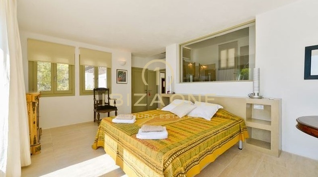 Exclusiva villa en primera línea de mar en venta, Ibiza - Exclusiva villa en primera línea de mar en alquiler, Ibiza