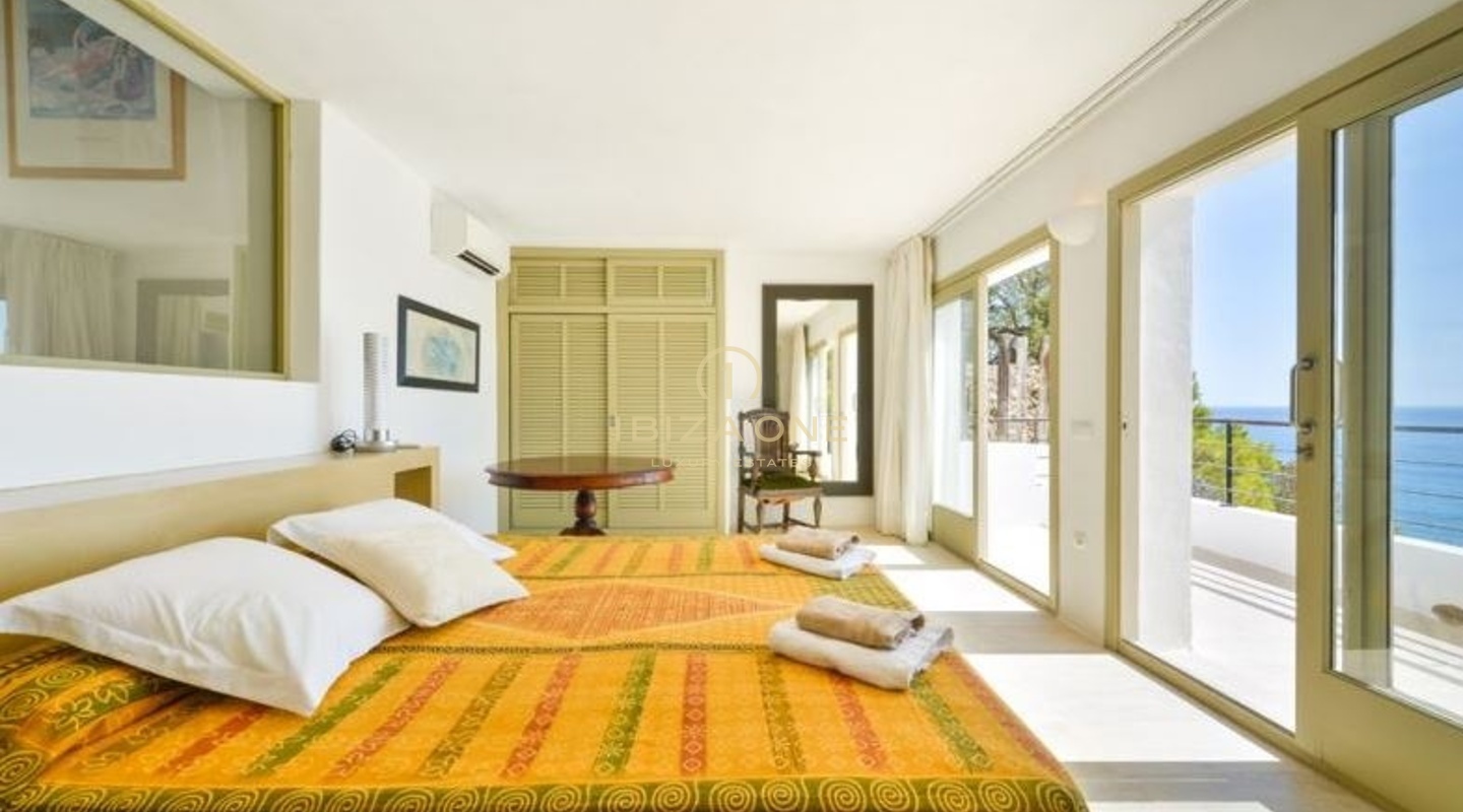 Exclusieve villa aan zee / waterkant / eerste lijn zee te koop, Ibiza - Exclusieve villa aan zee / waterkant / eerste lijn zee te huur, Ibiza