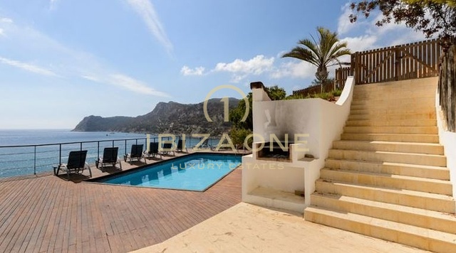 Exclusieve villa aan zee / waterkant / eerste lijn zee te koop, Ibiza - Exclusieve villa aan zee / waterkant / eerste lijn zee te huur, Ibiza