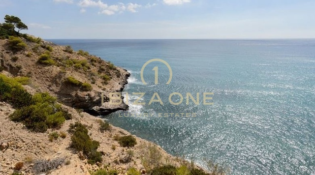 Exclusive sea frontline / waterfront villa / first line sea for sale, Ibiza - Exclusive sea frontline / waterfront villa / first line sea for rent, Ibiza