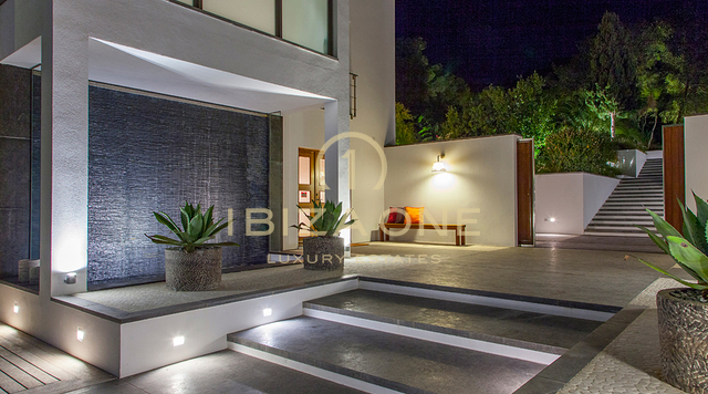 Modern luxury villa with guest house and for rent, Ibiza