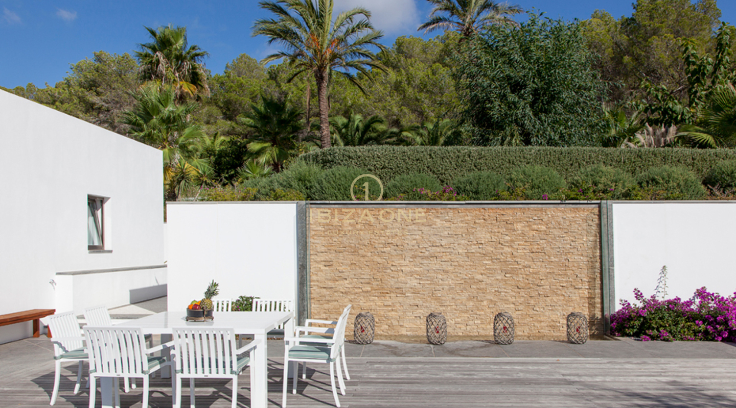 Moderne luxe villa met gastenverblijf te koop en te huur, Ibiza