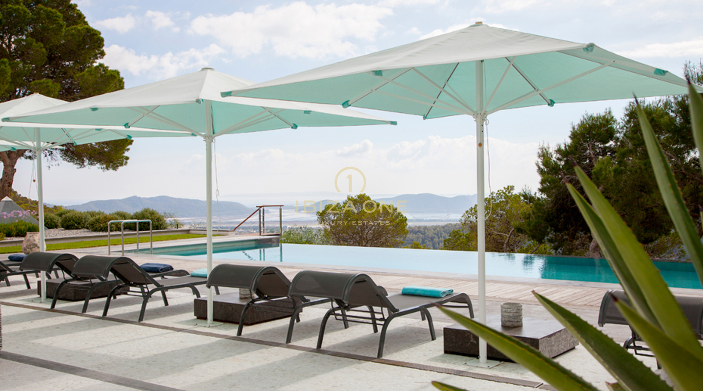 Moderne Luxusvilla mit Gästehaus zu verkaufen und zu vermieten, Ibiza