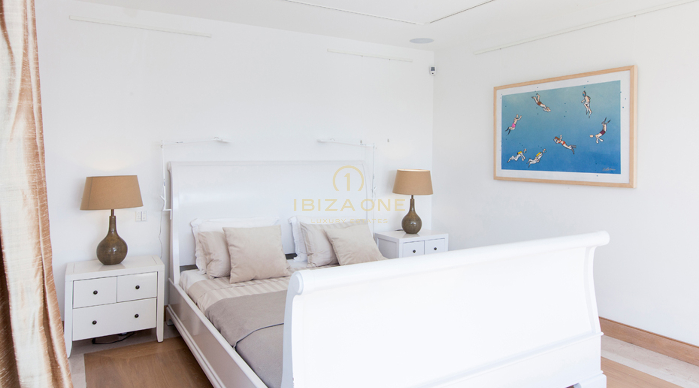 Moderne Luxusvilla mit Gästehaus zu verkaufen und zu vermieten, Ibiza