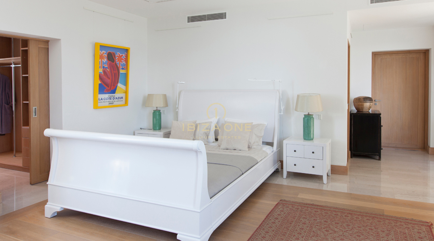 Moderna villa de lujo con casa de invitados en venta y alquiler, Ibiza