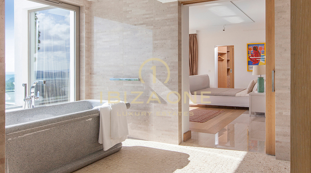 Moderne Luxusvilla mit Gästehaus zu verkaufen und zu vermieten, Ibiza