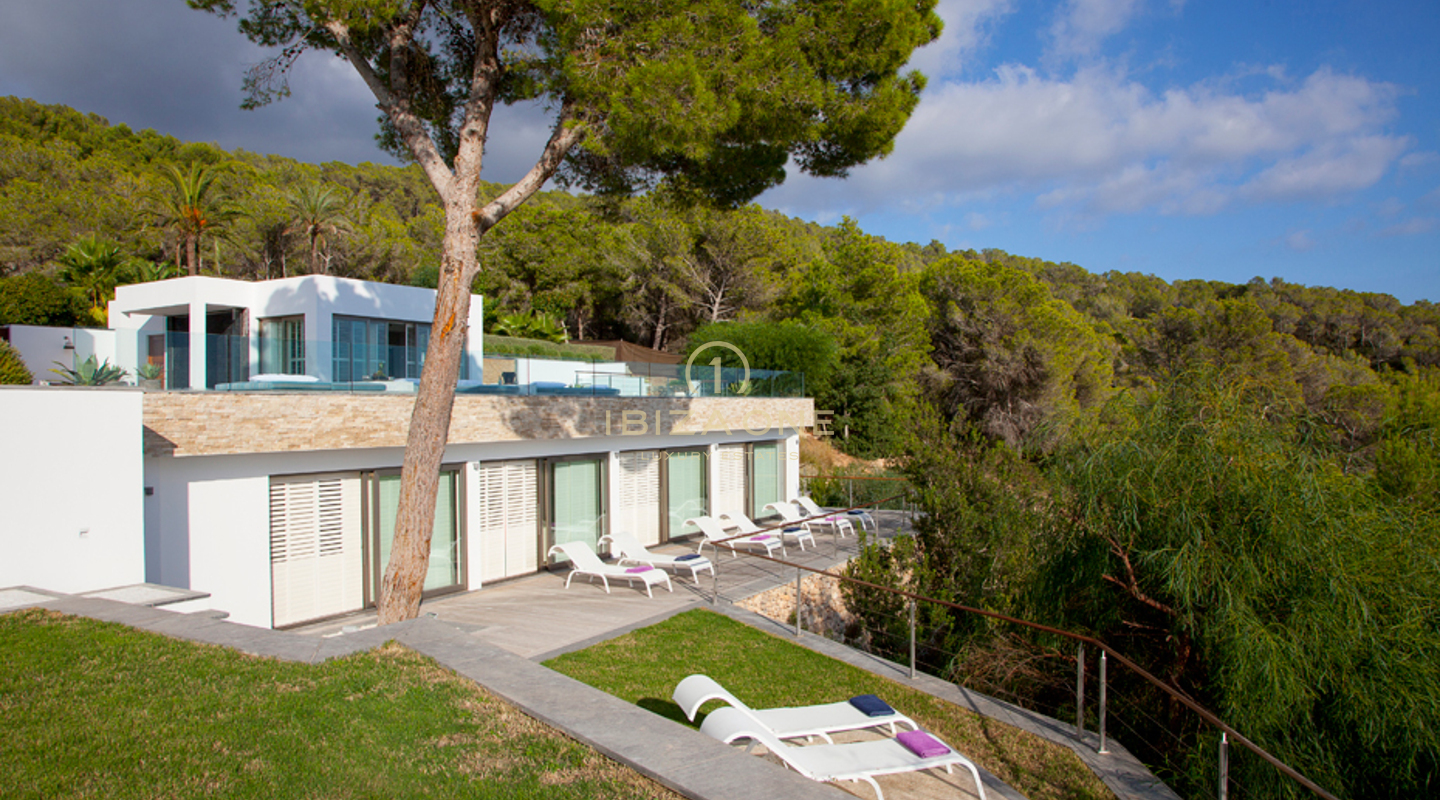 Modern luxury villa with guest house and for rent, Ibiza
